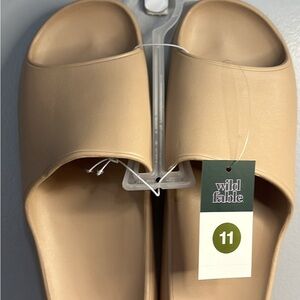Target Tan Slide Sandals size 11 wild fable NWT